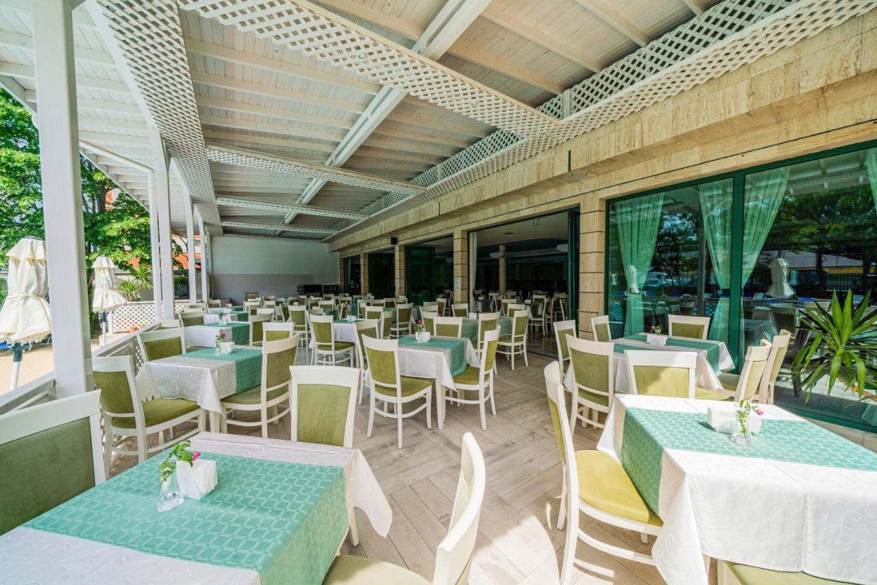 Perla Plaza Hotel Primorsko Exterior foto