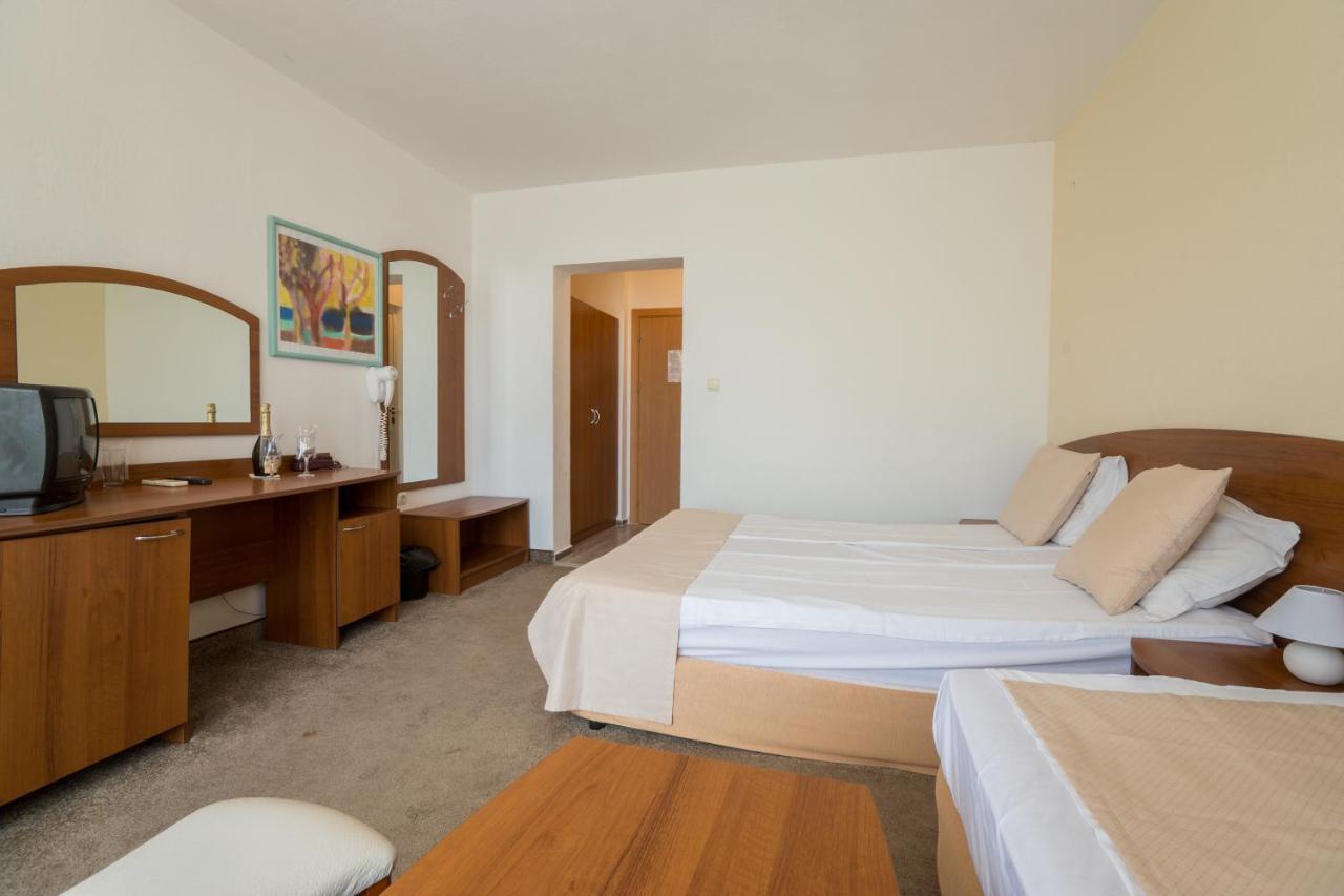 Perla Plaza Hotel Primorsko Exterior foto